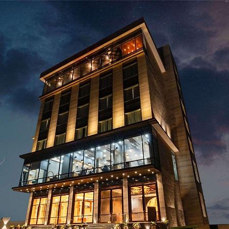Clarion Hotel Epicure 데라둔 외부 사진