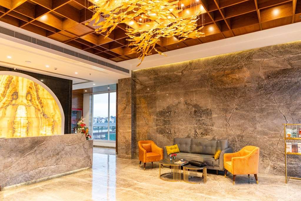 Clarion Hotel Epicure 데라둔 내부 사진
